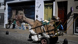 Jóvenes relatan la difícil tarea de salir de la pobreza en Argentina