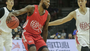 Basquetbolista estadounidense es víctima de abuso racial en China